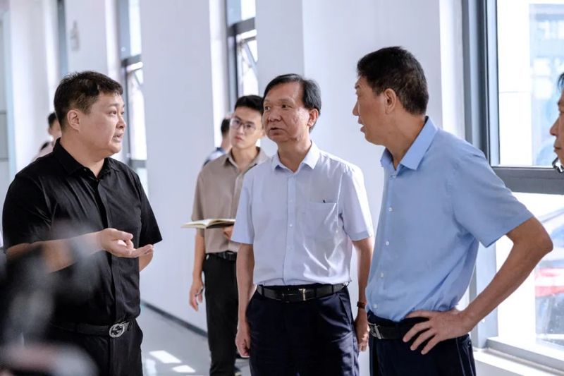 卓一簡訊丨熱烈歡迎“新鄉(xiāng)市政協(xié)”、“衛(wèi)輝政協(xié)”考察團(tuán)一行蒞臨卓一牧業(yè)考察調(diào)研！