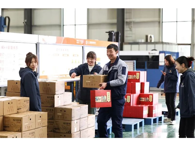 卓一牧業(yè) | 歲寒情暖，恭賀新春