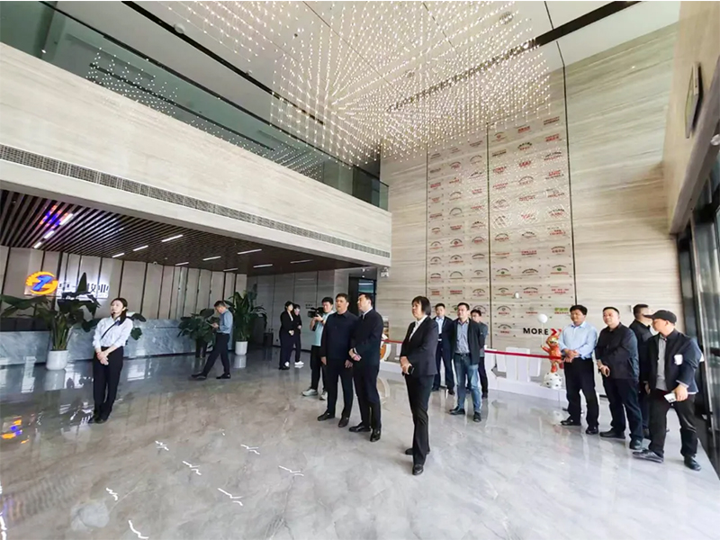 熱烈歡迎新鄉(xiāng)市副市長劉軍偉一行蒞臨卓一牧業(yè)調研指導工作